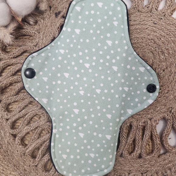 Set of 2 Regular Cloth Pads, Skin Friendly, Natural Washable Menstrual pads - Picture 4 of 5